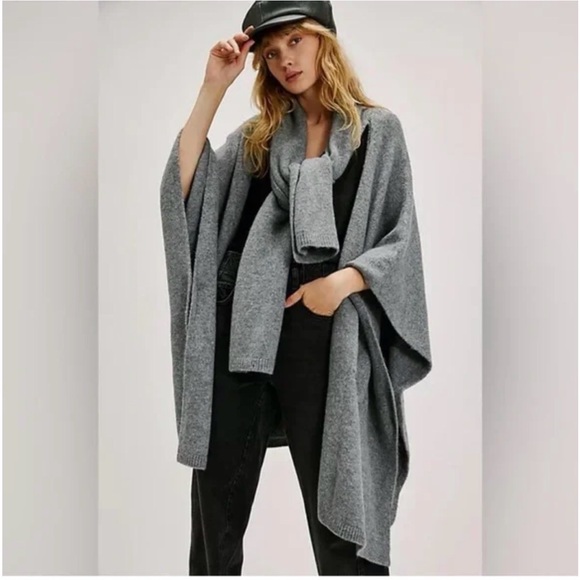 Free People Sweaters - Free People Ellie Scarf Wrap Duster Sweater Kimono Knit Grey Onesize